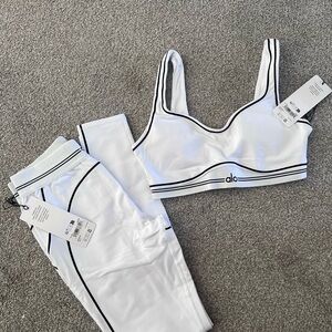 ALO Yoga White Sports Bra and Leggings Set